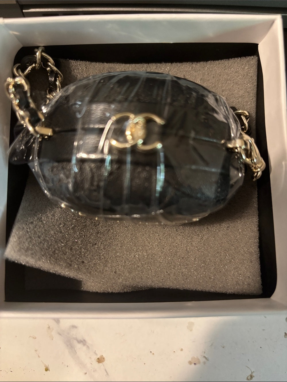 Designer Quilted Oval Mini Wrist Chain
