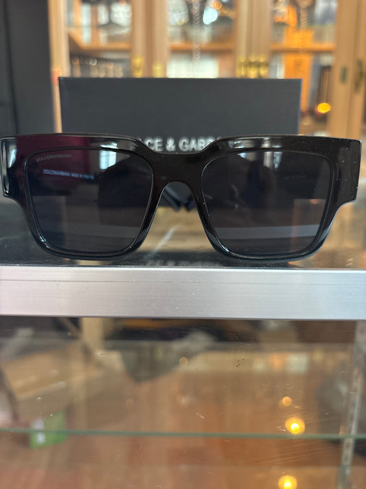 Dolce & Gabbana Power Move Oversized Sunglasses