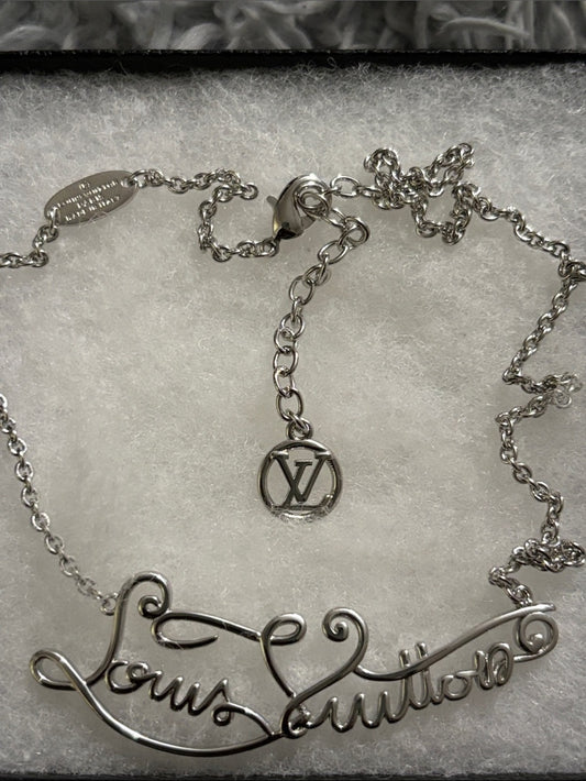 LV Silver Script Logo Necklace in Silver